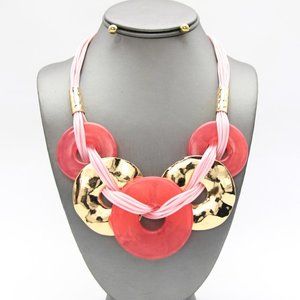 C9SNEY10930 Resin & Metal Links Cord Necklace Set